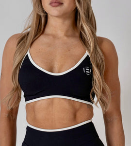 Shape Line Top Black